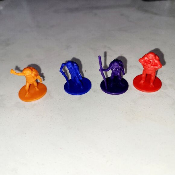 TMNT Monopoly Mutant Mayhem Replacement Movers & Cards & Pizza Pieces - Picture 2 of 9